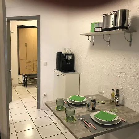 Appartement Am Frankfurter Airport *